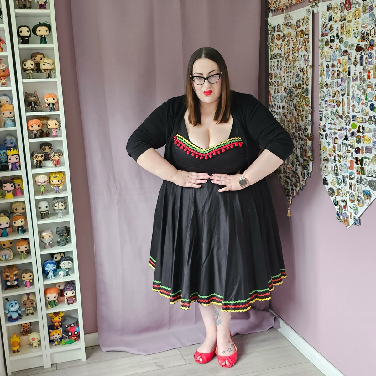 Who doesn't want an interactive dress? 

#PlusSize #Fatshion #PlusSizeClothing #HellBunny #pompom #OOTD #Fiesta #PlusSizeFashion #PlusSizePinup #PinupStyle