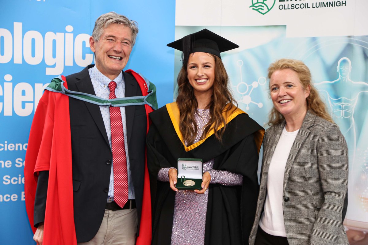 Congratulations to some of our medal winners from the Department of Biological Sciences who graduated from @UL today Well done to Ciara Sunderland (Thornton Prize), Brian Gleeson (Best FYP) and Jamie Brophy (Academic Achievement) We wish you continued success in the future