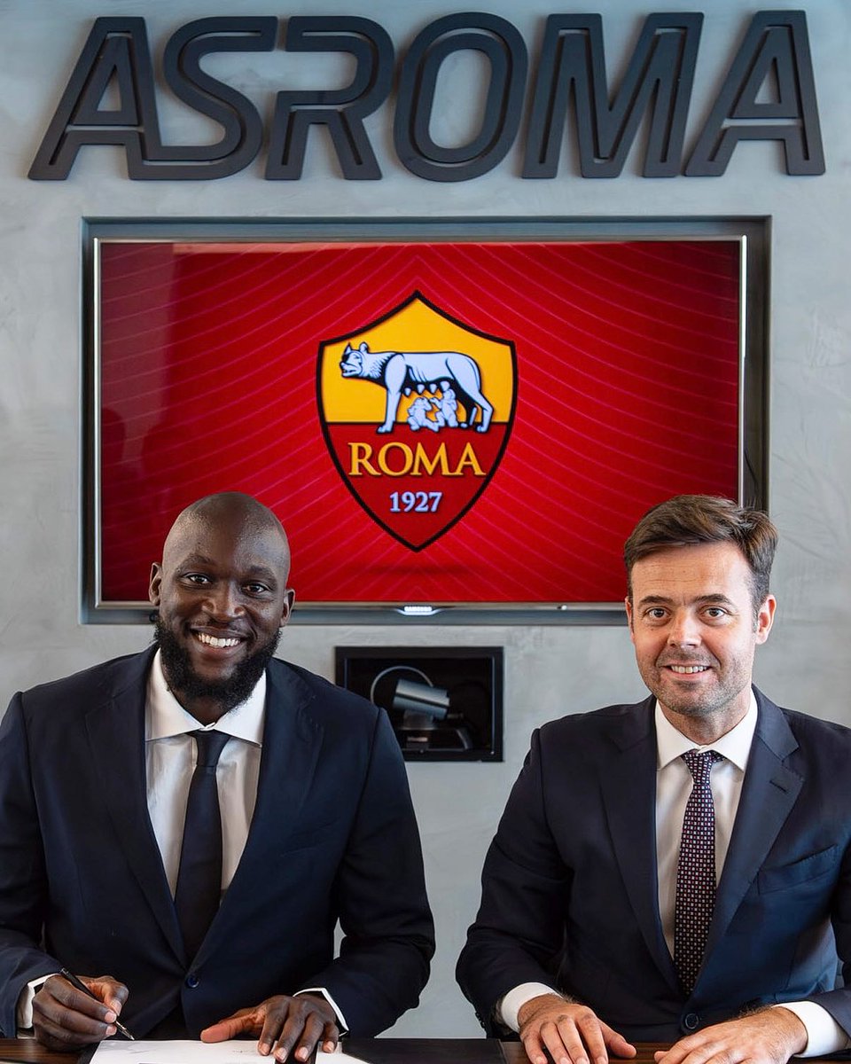 florymap's tweet photo. Romelu Lukaku ajiunga na kocha wake wa zamani Josee Morinho katika klabu ya AS Roma. https://t.co/3eUElkZmM4