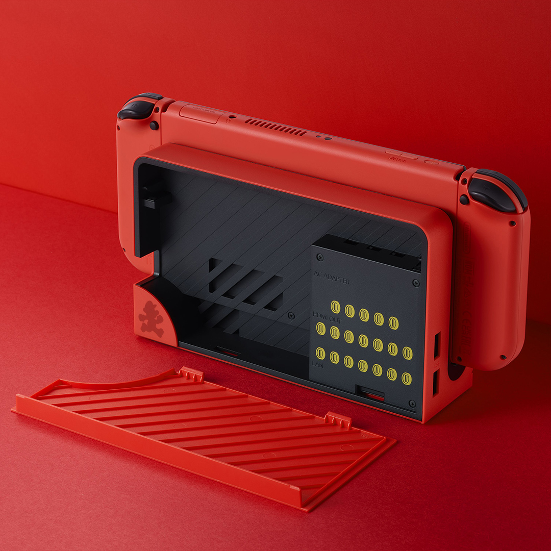 NintendoDE's tweet photo. Bringt mit Mario Farbe ins Spiel!

Das #NintendoSwitch – OLED-Modell Mario-Edition (rot) erscheint am 06.10. https://t.co/L4DGbZuQ48