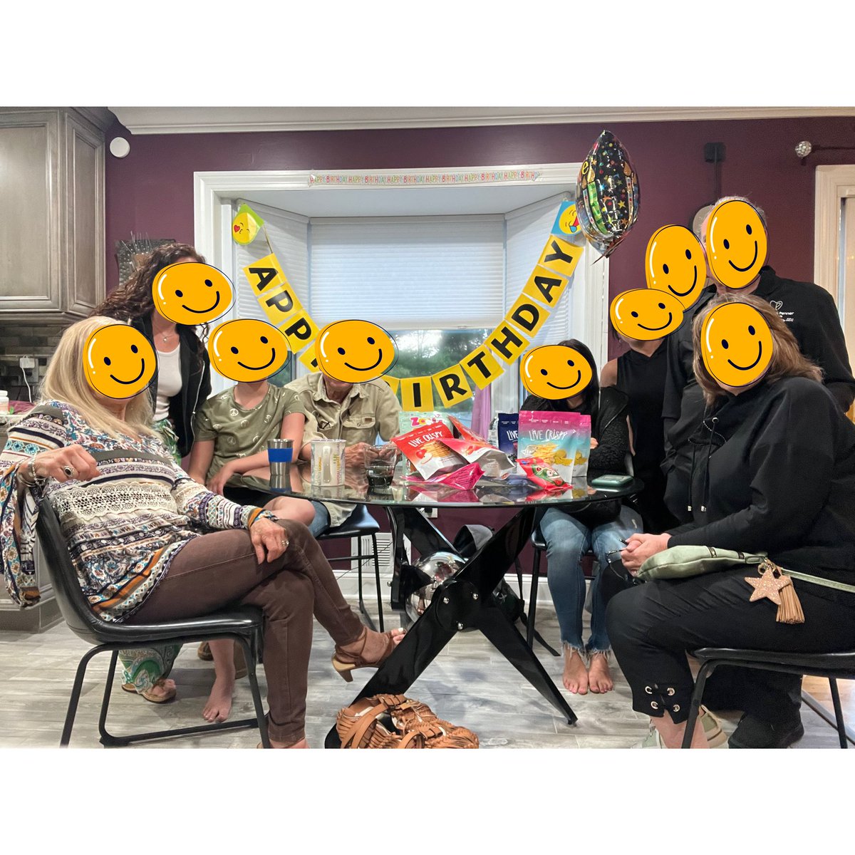 danimaram's tweet photo. Fun with #zollicandy #zollipops #alinastarrmorse #livecrispy #allnatural # snacks #blendedfruit #fruitsnacks #onthego #fancyfood #backtoschoolsnackparty and #Tryazon https://t.co/m4IOHYIhrv