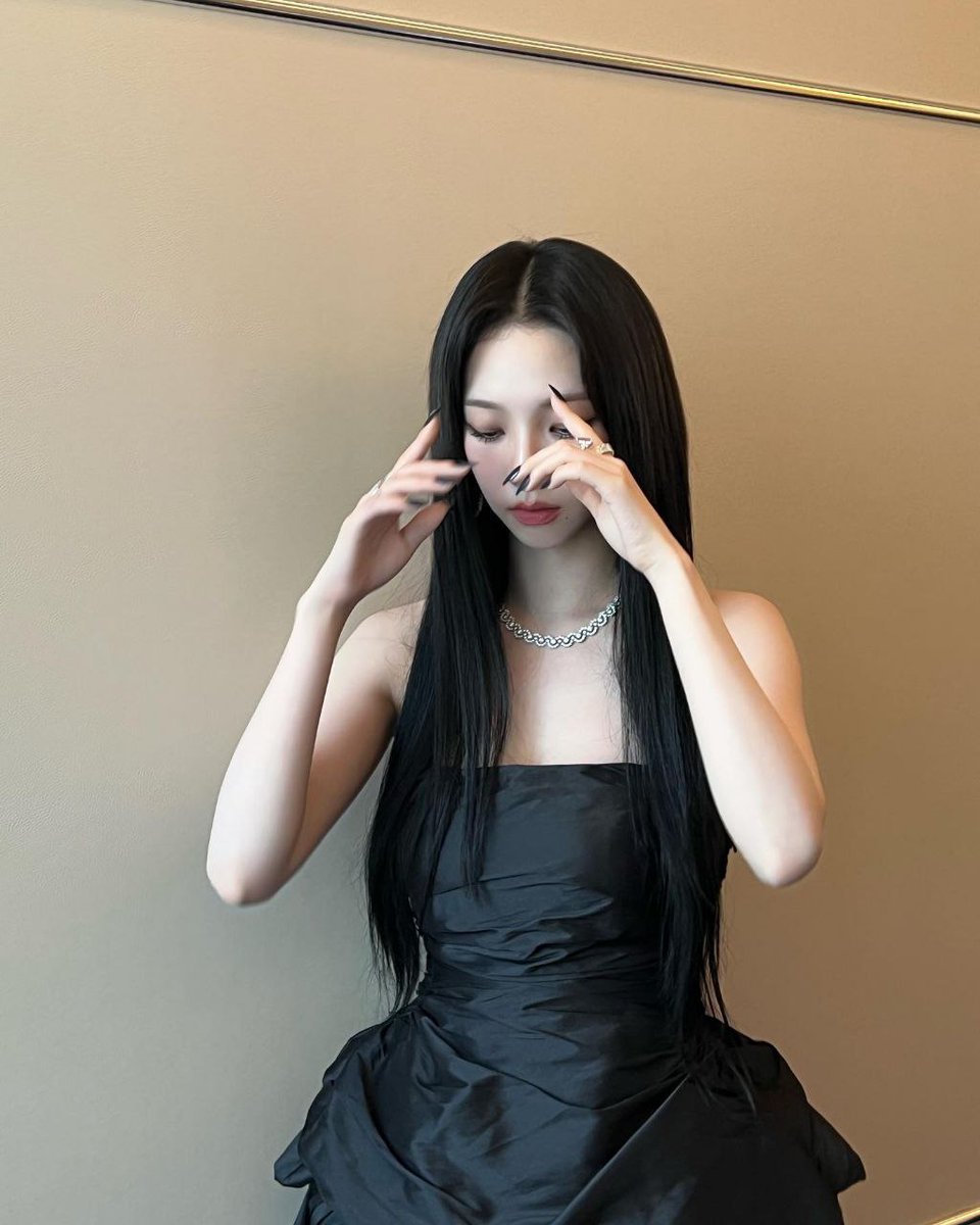 fvvorit's tweet photo. @sinnersvillage Hello~! Kenalin aku Geby disini. Udah mau ganti hari nih? Gimana harinya kemarin udah siap untuk bulan baru belum? Ayo temenan berkenalan denganku, aku ga gigit cuman malakin jajan ajaa https://t.co/X6JLmFGzKh
