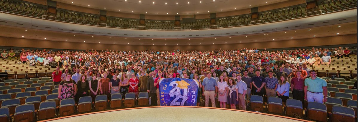 ConnectPCC's tweet image. So excited for our 1,000+ freshmen in the Class of 2027! 💛