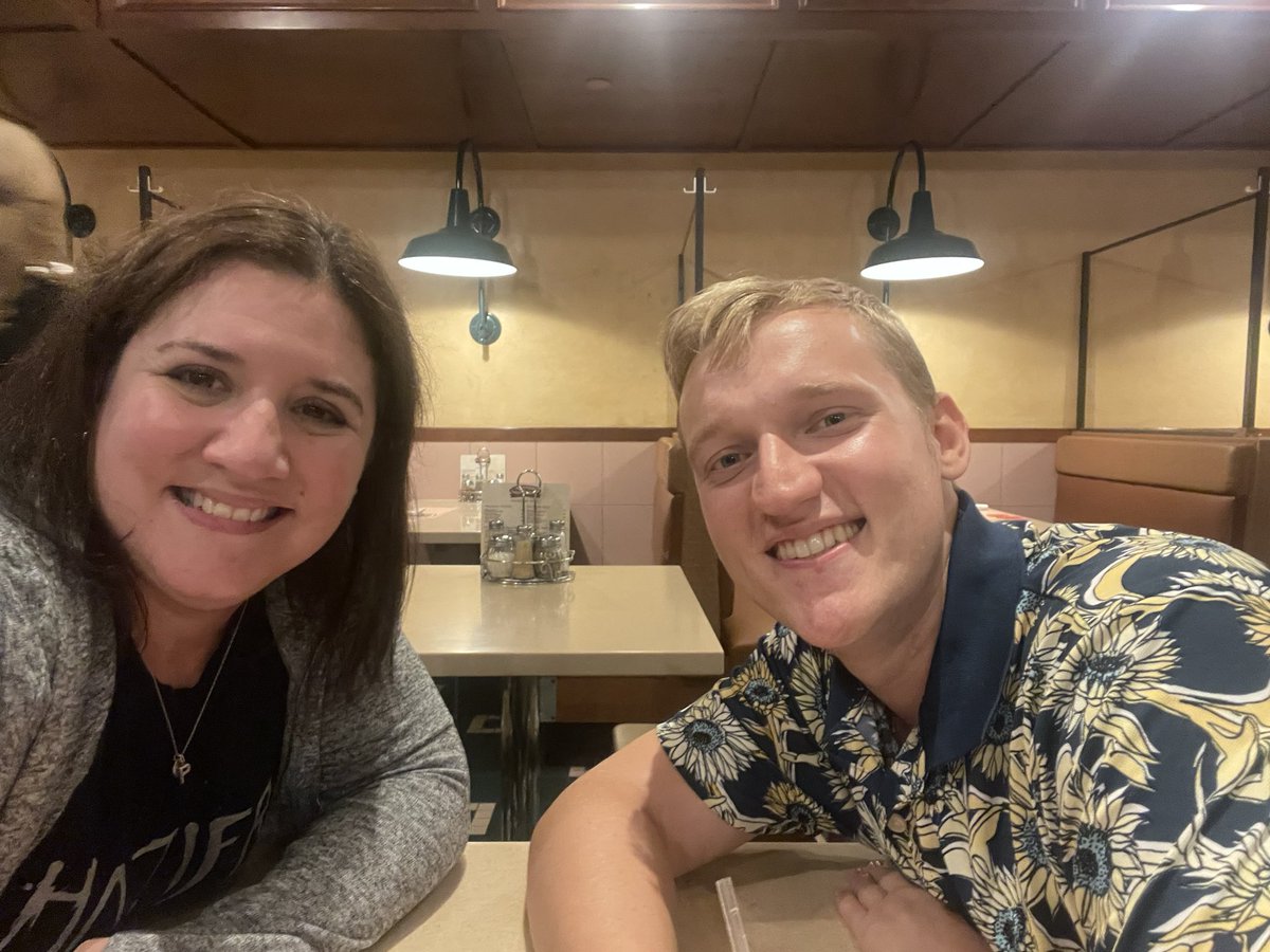 Reunions! A perk of teaching HS is the ease of keeping track of alum. Beautiful visits w the Sellinger family and their combined !6! perfect children.  Nathan &amp; I had lunch before he starts his 2nd year teaching chorus, &amp; a quick goodbye to my Nat before she leaves for Nazareth❤️