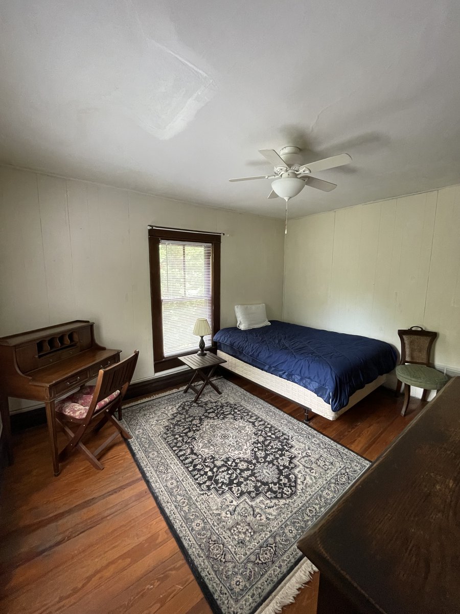 writersw1's tweet photo. Historic furnished home in Kenilworth 3 beds 2 baths wifi new appliances-stove, washer/dryer etc-hardwood floors, pool table, garden, 8 min to Blue Ridge Pkwy in a quiet neighborhood >9 months lease is $2,150/month For photos and videos text 828-707-1713 email writersw@gmail.com https://t.co/FaumJcNkLP