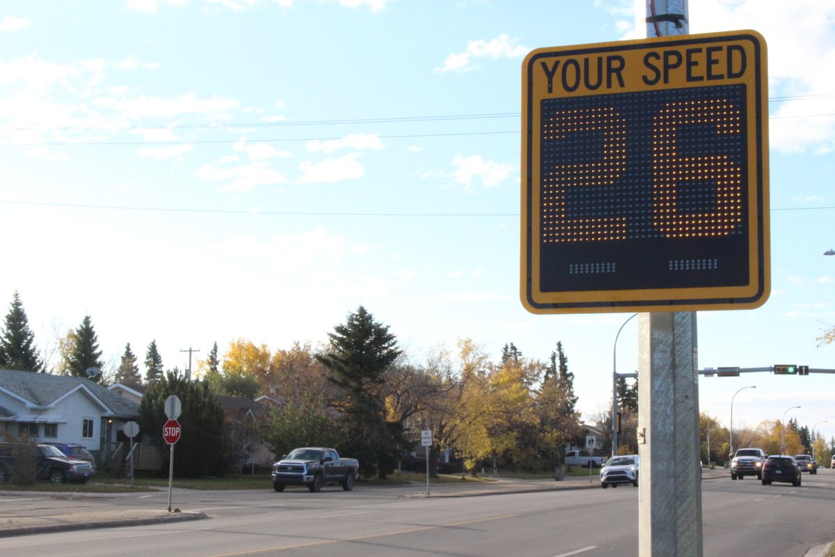 2dayFMNewsGP's tweet photo. Grande Prairie Peace Officers to focus on school zone safety as kids head back to class
https://t.co/nhYGIf0B85 #gpab https://t.co/8kr3EDknwD