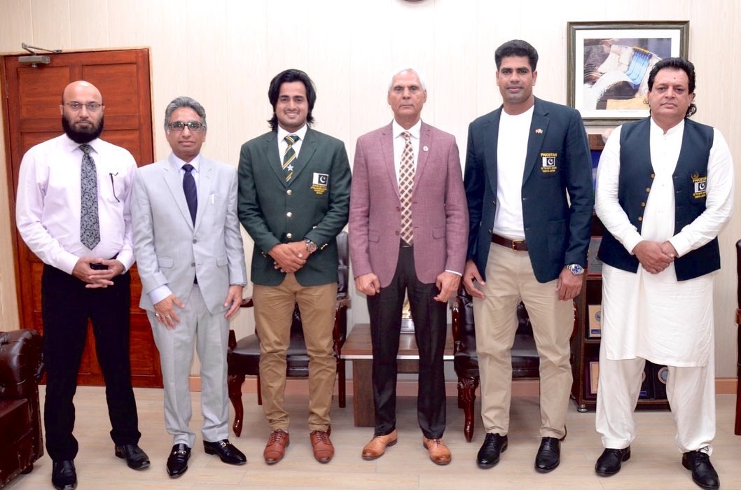 Meeting with honourable Chairman Wapda along with our president AFP Gen Akram Sahi ,Coach Syed Hussain Bukhari shb and @arshadnadeem29 Thnku so much sir for your appreciation and prize money ❤️ #arshadnadeem #chairmanwapda