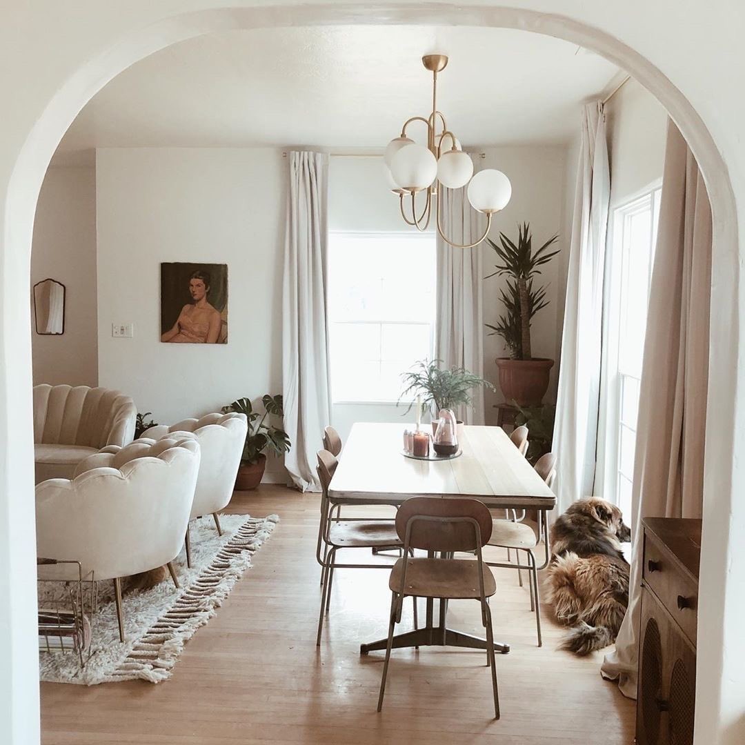 DunnEdwardsPL's tweet photo. Pozostanie w domu jest łatwe, gdy ma się u boku puszystego towarzysza 🐶
Kolor: Milk Glass DEW358
.
#farby #dunnedwards #malowanie #kolor #kolory #inspiracja #inspiracje #architektura #wnetrza #projektowaniewnetrz #dom #mieszkanie #home #homestyling #homedecor #design #pies https://t.co/VQwleWqIZB