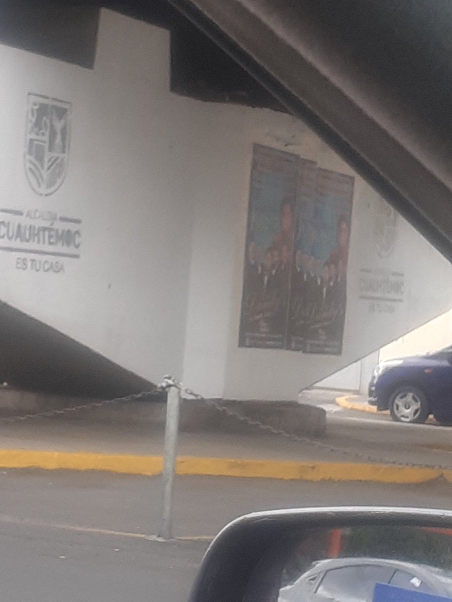 EdifPrimoVerdad's tweet photo. Hace unos días o meses. No recuerdo bien la fecha. La @AlcCuauhtemocMx recuperaron la zona de abajo del puente de Ricardo Flores Magón, con una excelente rehabilitación. Pero volvieron a pegar carteles y con engrudo😔😔 @SandraCuevas_ @UNIDOSPORTLATE #Tlate #TorreInsignia https://t.co/wmkN9j8gnc