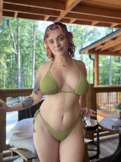 I think I&rsquo;m ready for another cabin getaway for two 😉😈 would you join me? https://t.co/zBSNkSKTY7