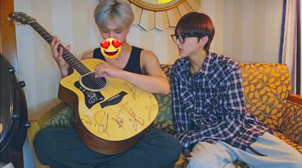 머리터질것샅음......... 구도가 음란함...