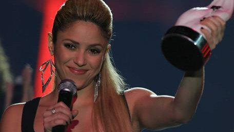 Shakira_Vitium's tweet image. #MTV | Shakira haciendo historia:

• Primer MTV Unplugged Latino en ser transmitido en EEUU y ganador del Grammy

La Tortura:
•1er Making The Video en Español
•1er Video en Español nominado a los #VMAs 
•1ra VMAs Performance en Español

• Máxima Ganadora Premios MTV Latinos