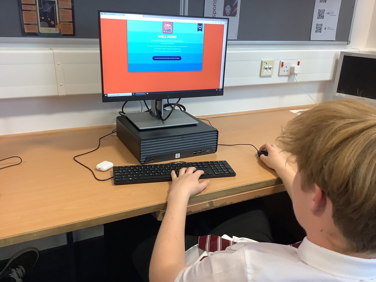 FHSComputing's tweet photo. Miss Mutterโs Senior Gamers Class are completing the Gaming badges in @idea_award
#weareFHS #WinningIdea https://t.co/WvWGGLoyrE