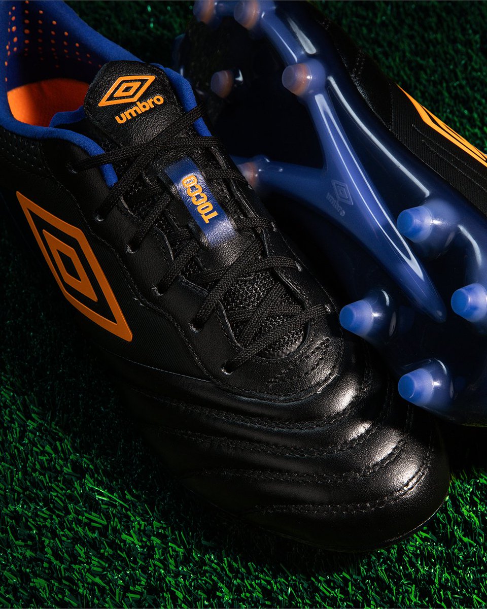 umbro's tweet photo. Can't take your 👀 off them?

Tocco 3 Pro. Out now.

#Umbro #ToccoPro #SorryNotSorry https://t.co/5bqSydyWsV