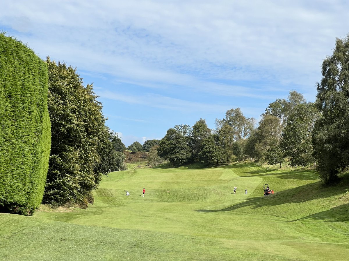 WindermereGolf's tweet photo. 👏 It’s been a top effort from the team this week and the results are clear to see with stunning course conditions.
We’re heading into tomorrows charity golf day and the weekends finals in fantastic shape. 🙌🏻 ⛳️
#golfclublife #topworkteam #golfcourse #golfers #golfclub #golf https://t.co/g5Tfr6A8yI