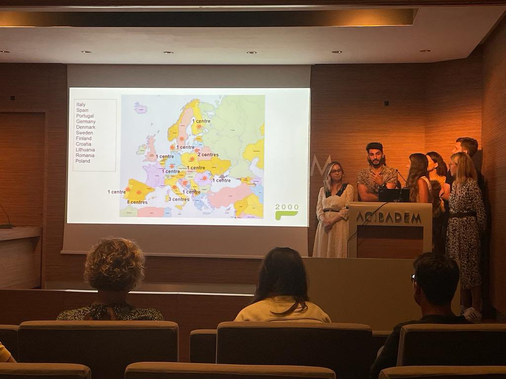UnknownRegis's tweet photo. Presenting the advances of our project at the 4th meeting of #Pancreas2000 @YouppiePancreas in #Istambul 🕌 https://t.co/1fuPKDo6df