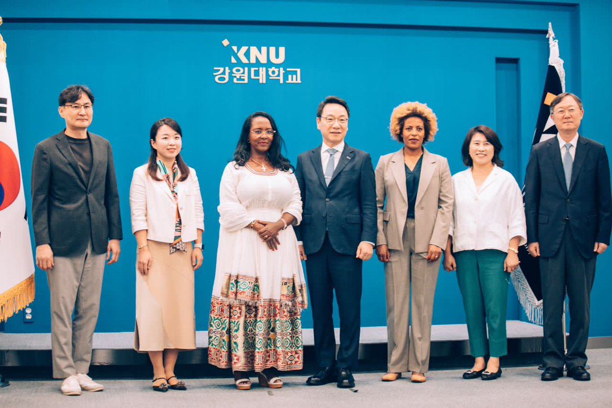 AdanechAbiebie's tweet photo. #Ethiopia We had a fruitful discussion with Kim Hyun-young, president of the Kangwon national University University (KNU) in Chuncheon, #Korea.
In our discussion, we exchanged ideas on the scholarship opportunities  between the two sister cities, and we agreed to provide education for talented students of our city who fulfil the criteria of KNU University.
This scholarship will be a great opportunity for the talented students of our city .