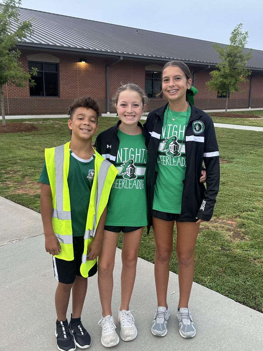 DCESDragons tweet media