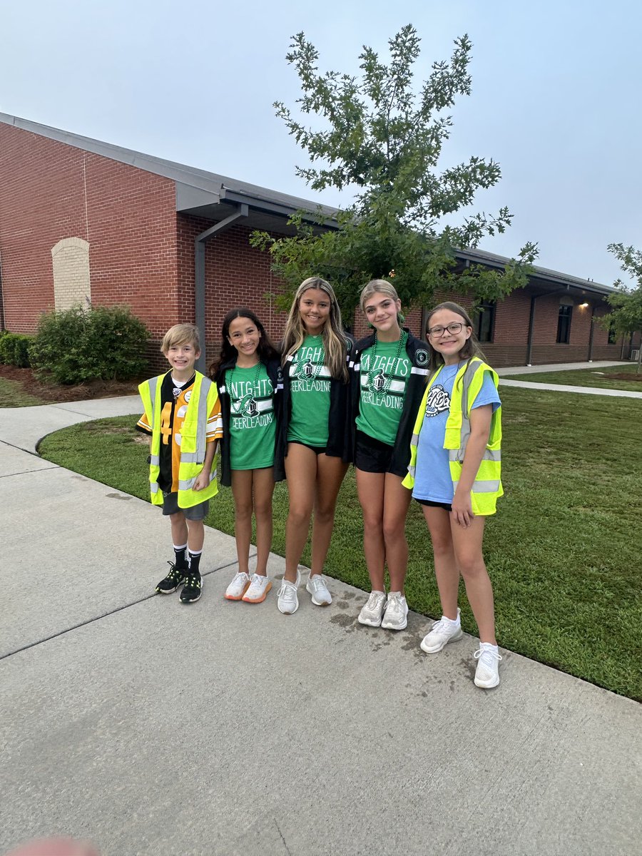 DCESDragons tweet media