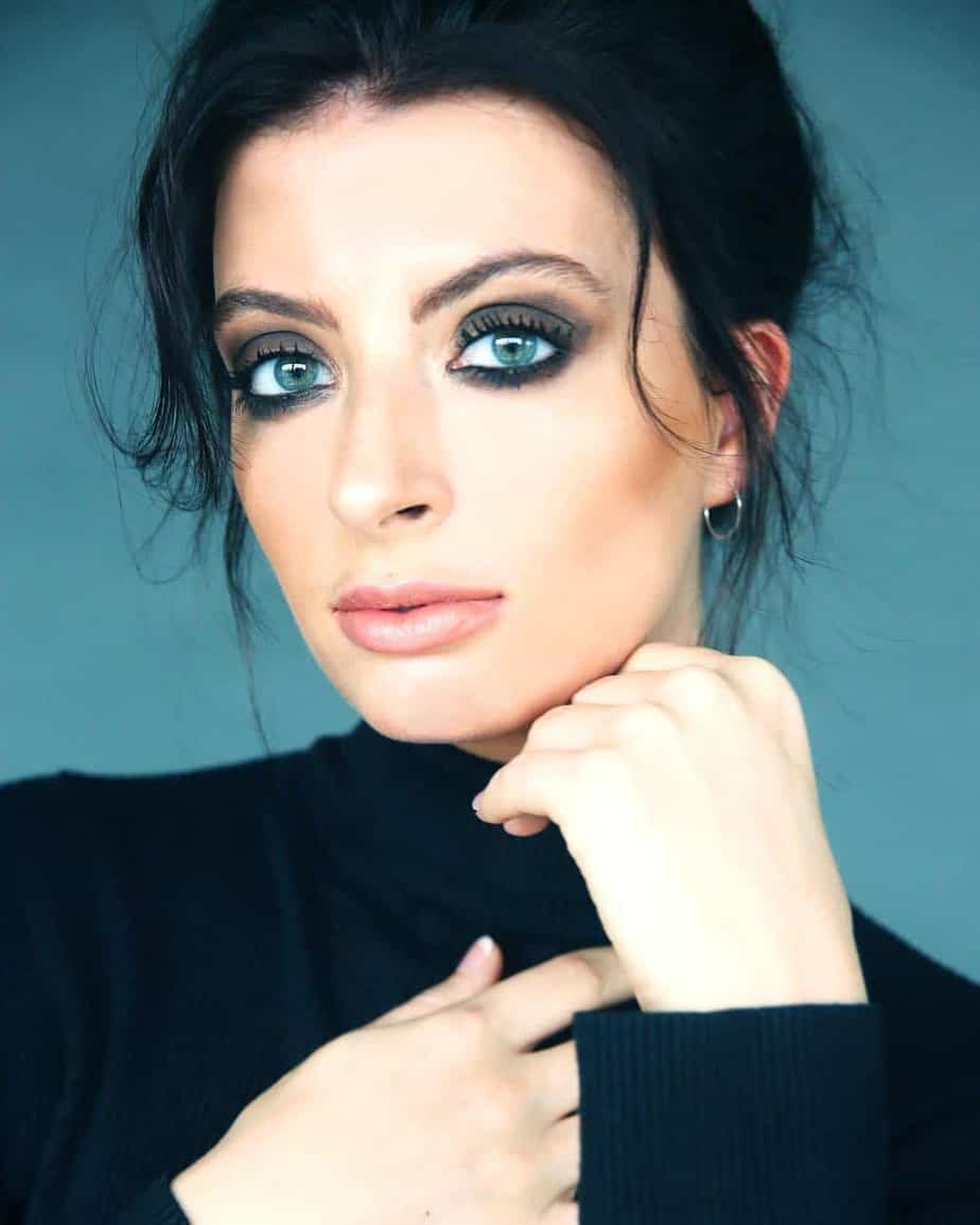 stormdjs's tweet image. #DJFayeWright is the go-to for all things dancey! From disco to hip-hop, she plays the best of the best at top London venues. #OpenFormatDJ #StormDJs #Disco #Funk #Soul #House #Techno
storm-djs.com/djs/faye-wrigh…