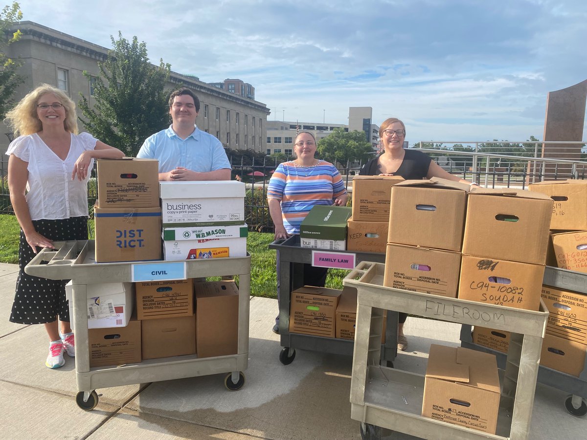 foundationbcps's tweet image. A huge #ThankYou to the Circuit Court of Towson for hosting a #Tools4School Drive for @BaltCoPS We love and appreciate that you smashed your goal of 300 items with 30 boxes worth of resources for our teachers and students! Wow! 😍🌟