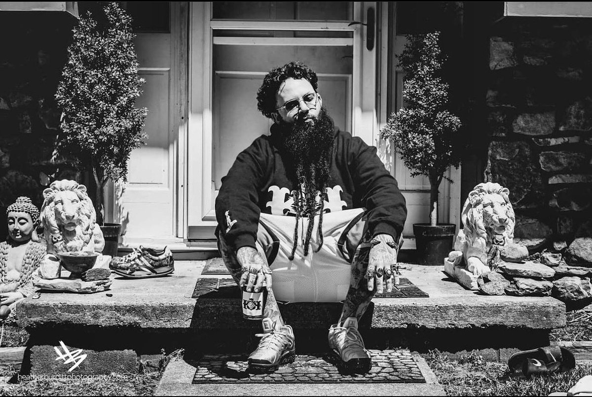 KingdomKome's tweet image. Much love to @heather_bee_photos 
for including me in her PORCHrait series. Link to the full interview for @wnc_original_music in her bio! 
.
.
.
#kingdomkome #bnwportrait  #frontstepsproject #bnwmasters #portraitphotography  #blackandwhite #blackandwhiteportraits #828isgreat