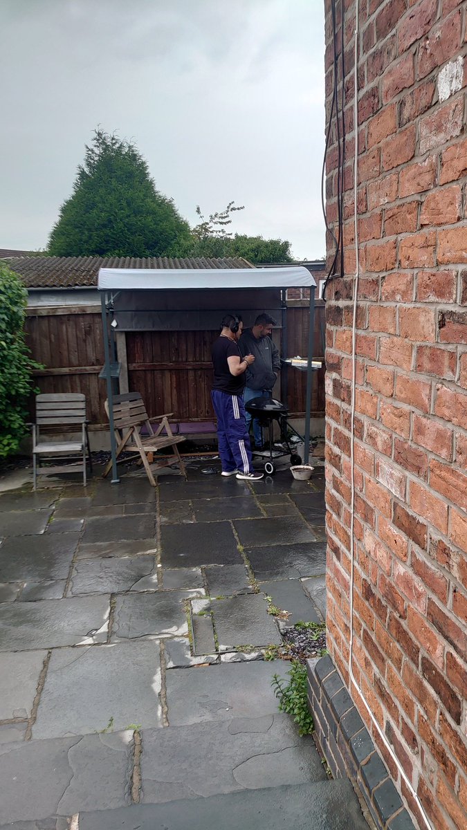 SIS Hungerford tweet media