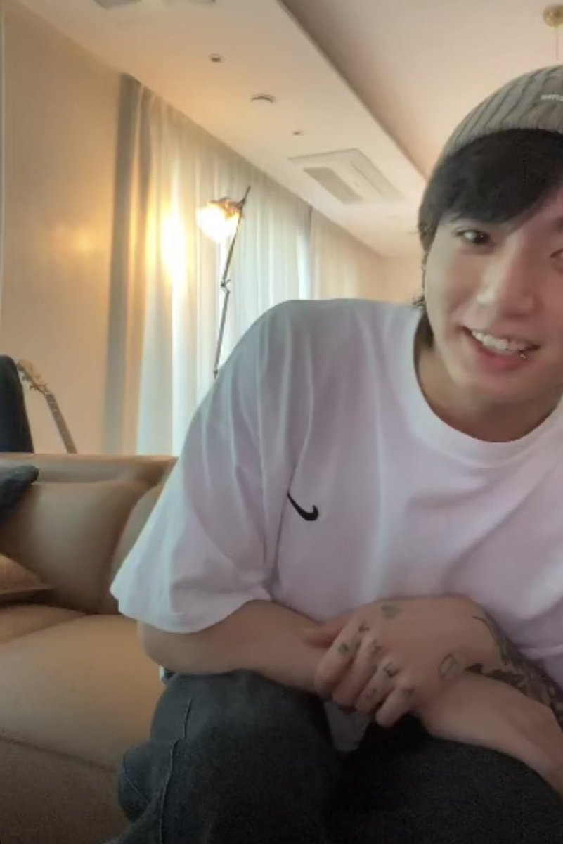 selemoondipity's tweet photo. happy birthday our precious MAKNAE, Jeon Jungkook✨️💜💜

Happy Jungkook Day
#GiantPopStarJKDay
#OurBestFriendJungkook
#WithJKEveryday
#No1SingerJungkook
#OurForeverArtistJK
#LovingJungkookRight
#WeBelieveInJungkook 
#JungkookDay
#HAPPYJKDAY https://t.co/FlqnneQNMI