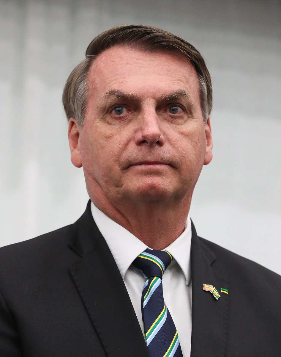 DanielMaiaMello's tweet photo. Atenção 

Jair Bolsonaro, Michelle Bolsonaro e Fabio Wajngarten ficam em silêncio na Polícia Federal. 

Comente aqui: 

BOLSONARO  CAGÃO 

👇🏼👇🏼👇🏼 https://t.co/fcGF22jdP4