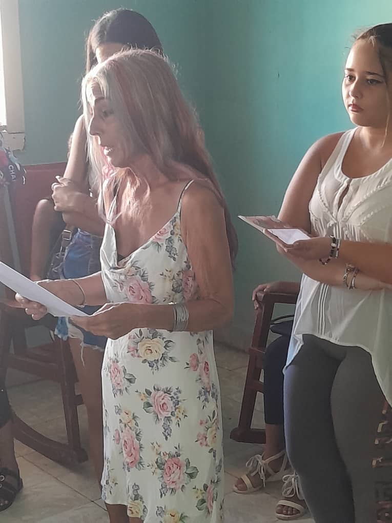 feupalmasoriano's tweet photo. “Los años arrugan la piel, renunciar al entusiasmo arruga el corazón.”

Si de compartir sonrisas se trata, también las compartimos con nuestros jóvenes de la 3era edad pertenecientes a la Casa de Abuelos "Deseos de Vivir" a los que llevamos optimismo y esperanza a esos abuelitos. https://t.co/vbTfhxUVBY