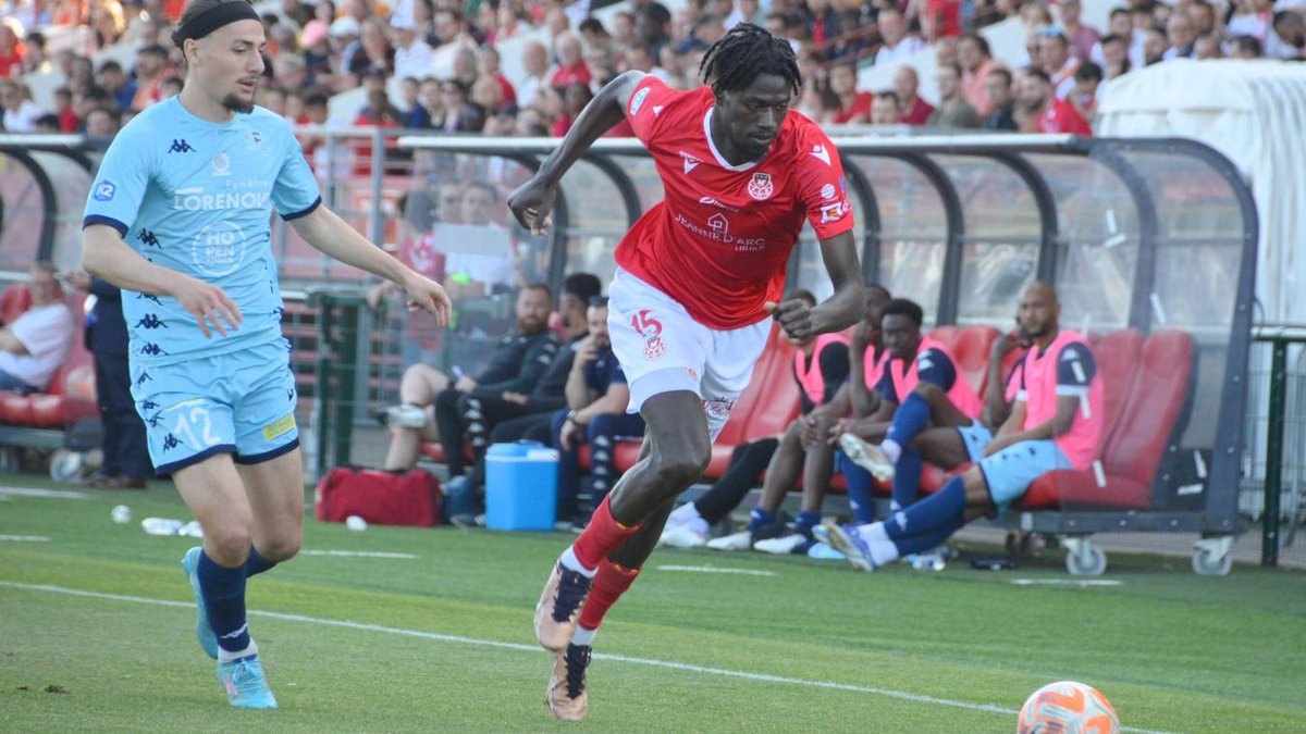 Sport_PN's tweet image. Damien Loppy n’a eu aucune peine à passer du National 3 au National en à peine six mois. Sa dernière sortie face à Versailles, lundi 28 août 2023, en témoigne. paris-normandie.fr/id444532/artic…