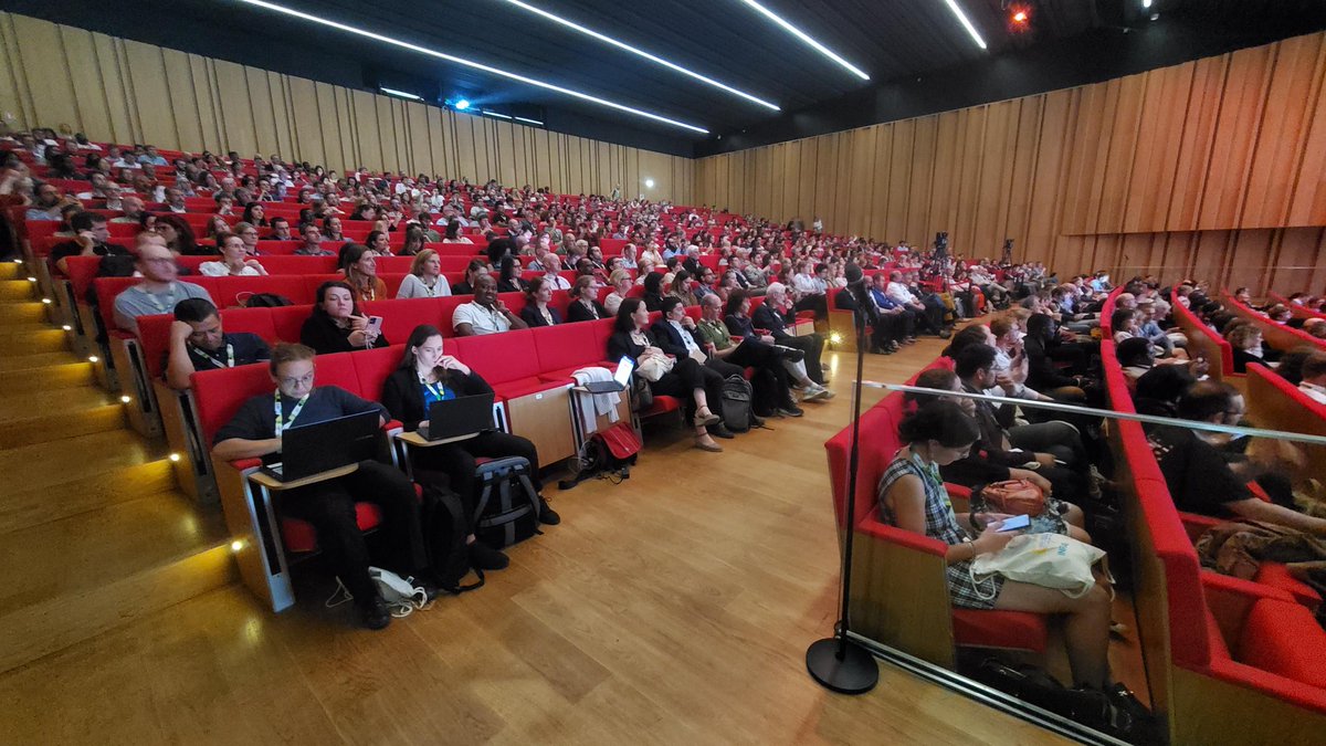 InstitutAgroRA's tweet photo. Organisation avec @INRAE_BzhNdie du 17e congrès international @eaae2023_rennes @LeCouventRennes  du 29/08 au 01/09
+ 1000 prsn réunies pour débattre et travailler sur " les systèmes agroalimentaires dans un monde en mutation : connecter la science et la société " #EAAE2023Rennes https://t.co/O9CpRnod1d