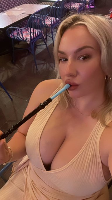 Suck n blow my fav https://t.co/CBFdigpDEv