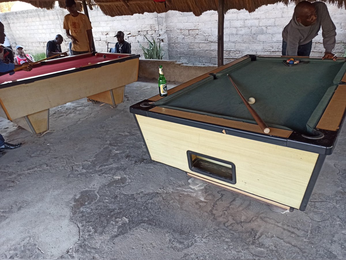 Munyah_Wacho's tweet photo. Kana uchizviti unogona snooker unofana kuuya paC junction kuChitungwiza or muUnit M 🤣🤣 https://t.co/trpGbqdF6S