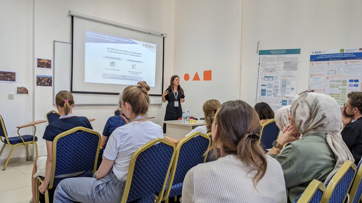 <a href="/caterinasm/">Caterina Solé</a> presenting her research on #citizenscience at schools during <a href="/esera2023/">esera2023</a>. Happy to share the work in progress of her thesis! She did a wonderful job in categorising many initiatives in a way that help us to discuss their potential for science learning.