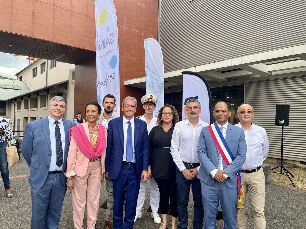 VigierPhilippe's tweet image. Félicitation à l’entreprise #flowly , lauréate de #france2030 pour son projet dans le traitement des données au service de la gestion des mobilités urbaines. #LaReunion , île innovante qui s’exporte déjà ! @businessfrance @Bpifrance @BrunoBonnellOff