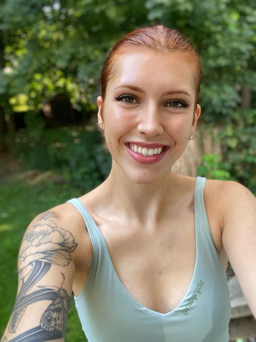 Just enjoying the sun today! https://t.co/6OEgcKZwRB