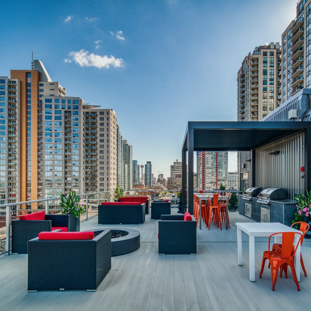 Did you know?
Many of our residential buildings feature rooftop patios, providing a delightful space for our residents to host and enjoy!