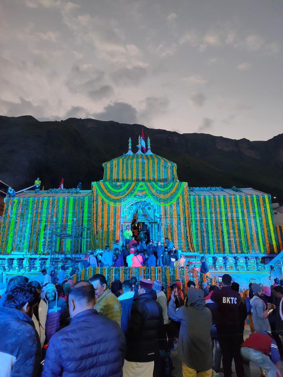 shrekedarnath's tweet photo. जय बदरीविशाल
#RakshaBandhan #badrinath #rakshabandhanspecial
#uttarakhanddevdarshan https://t.co/NXkyAPPVTy