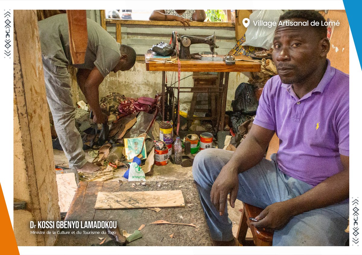 Le Village Artisanal de Lomé

Regroupant plusieurs corps de métiers, le village artisanal de Lomé regorge de plusieurs boutiques où vous pouvez retrouver des objets d’art faits main. 
Aussi vous plongerez dans le processus de création de ces œuvres ⤵️

#CultureTogo #TourismeTogo