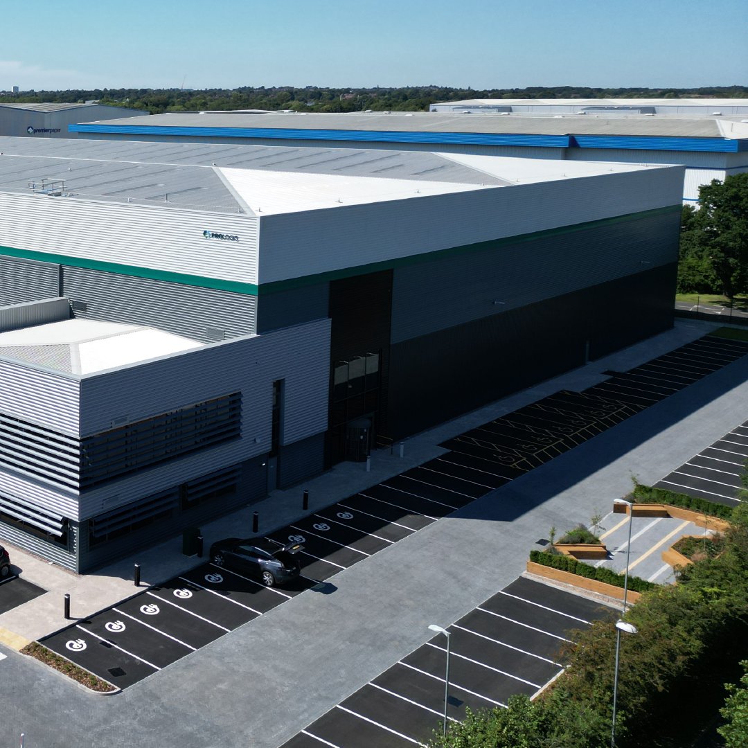 prologisuk's tweet image. Prologis presents MIdpoint DC6. Strategically located within 5 miles of 11 motorway junctions, this 163,754 sq ft #warehouse space available now with best-in-class specification. 

More here: prolo.gs/midpoint