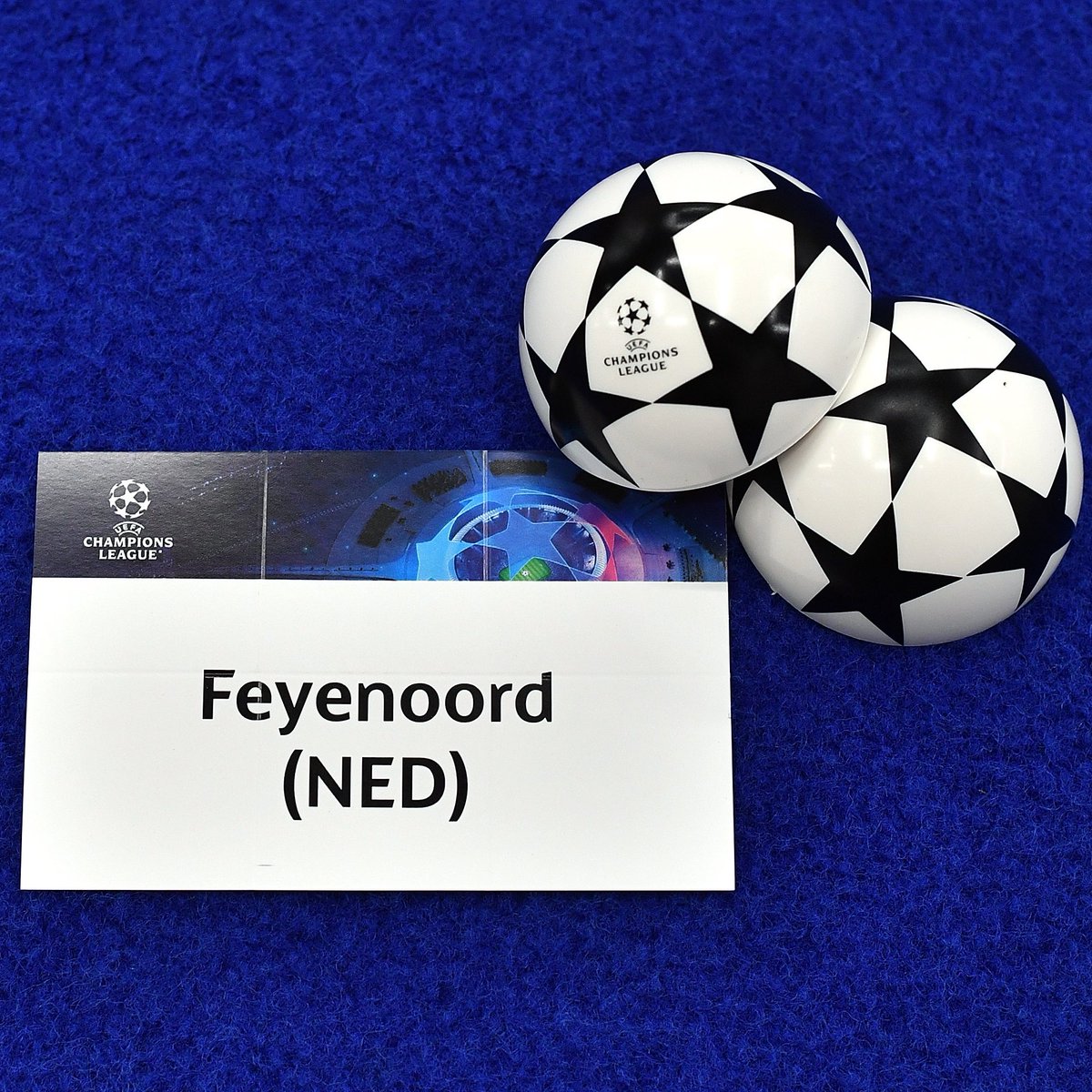 Feyenoord's tweet photo. One hour to go… 

Are you ready? 😌

#UCLdraw https://t.co/4dW3yB1DR1