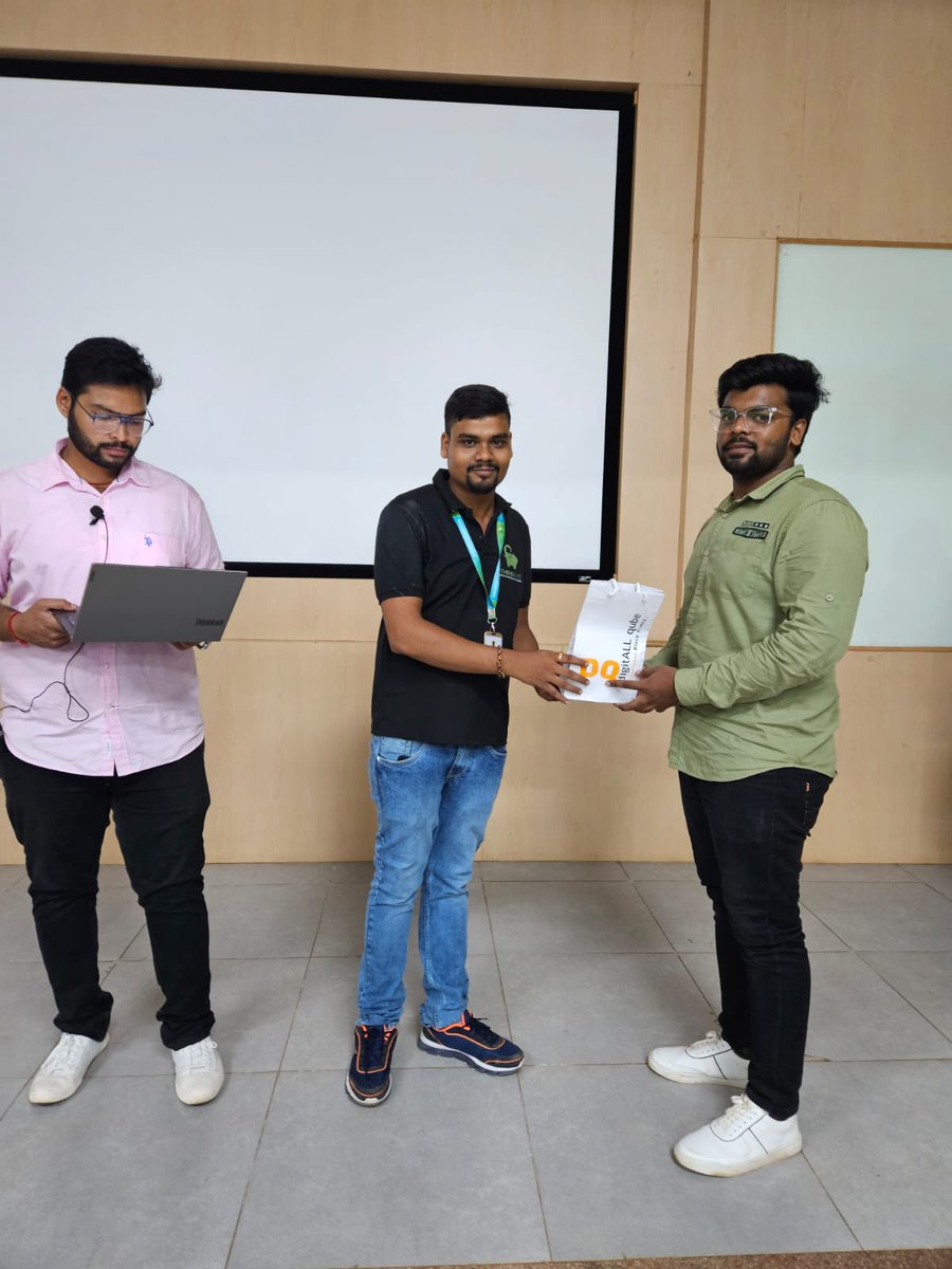 thirdeye_data's tweet photo. The recent events in Hubballi was objected to explore the emerging talents in the Data &amp; AI field. We conducted a Data &amp; AI Workshop and over 100 students from different universities participated.

Explore event details: https://t.co/PNtZtsXpSn https://t.co/iIiju5BEew