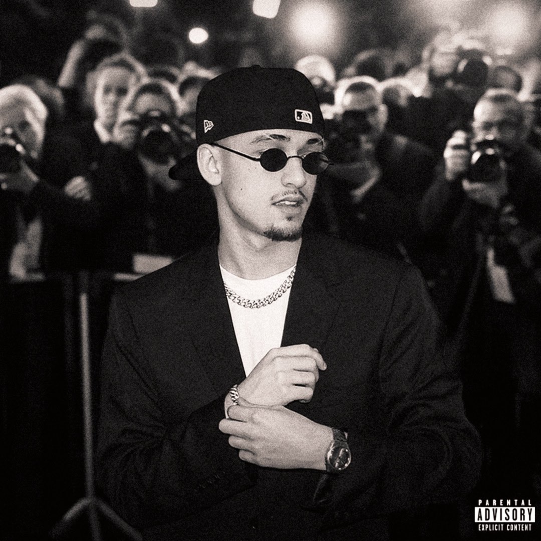 Capa do meu novo single "Internacional" 🌎 que estará disponível em todas as plataformas digitais AMANHÃ 01/09!  

PRÉ-ESTREIA NA BIO.