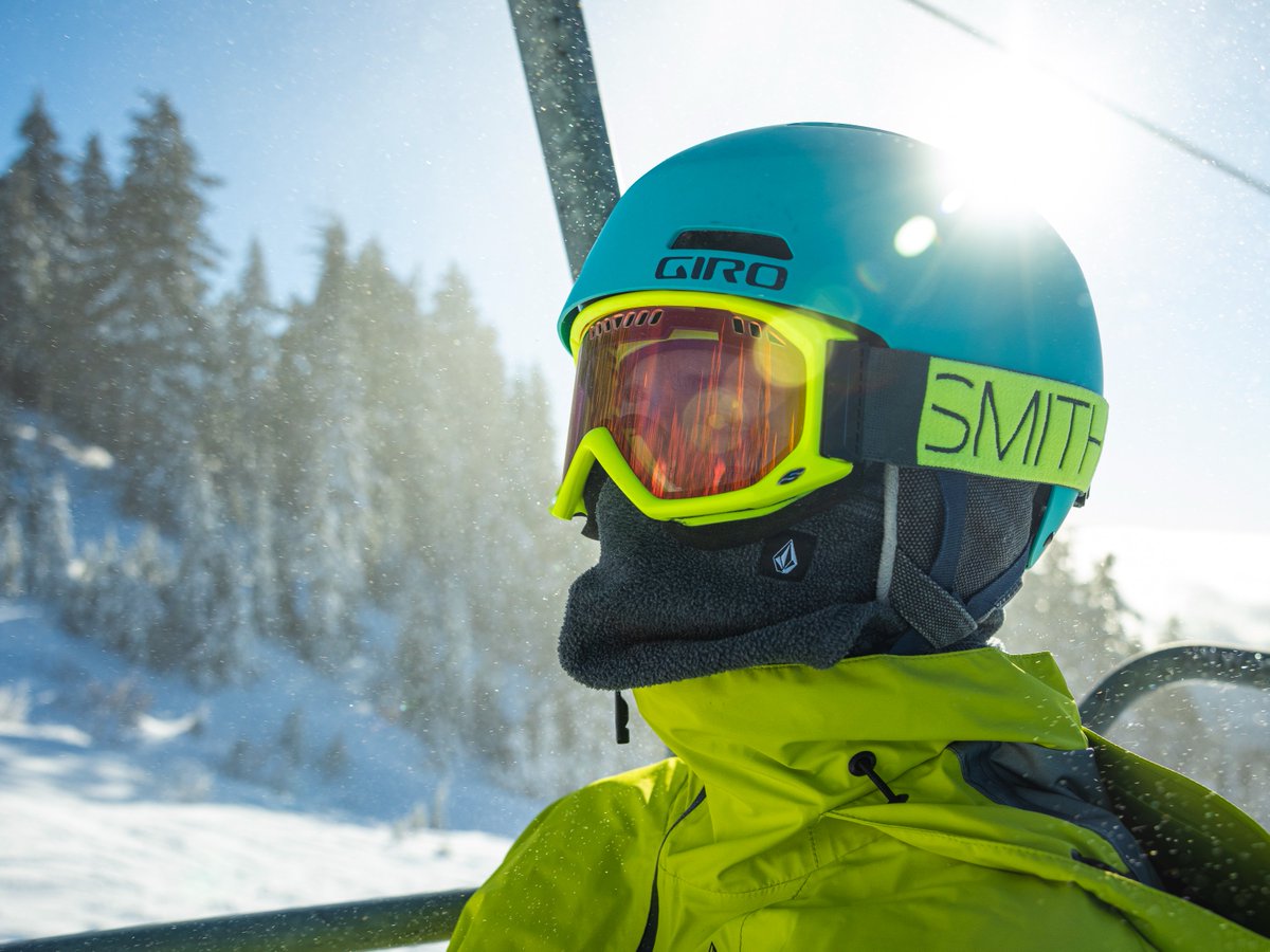 Winter is coming. Are you ready?

Grab a Season Pass before they go up in t-minus 3 days! shop.cypressmountain.com/s/season-passe…