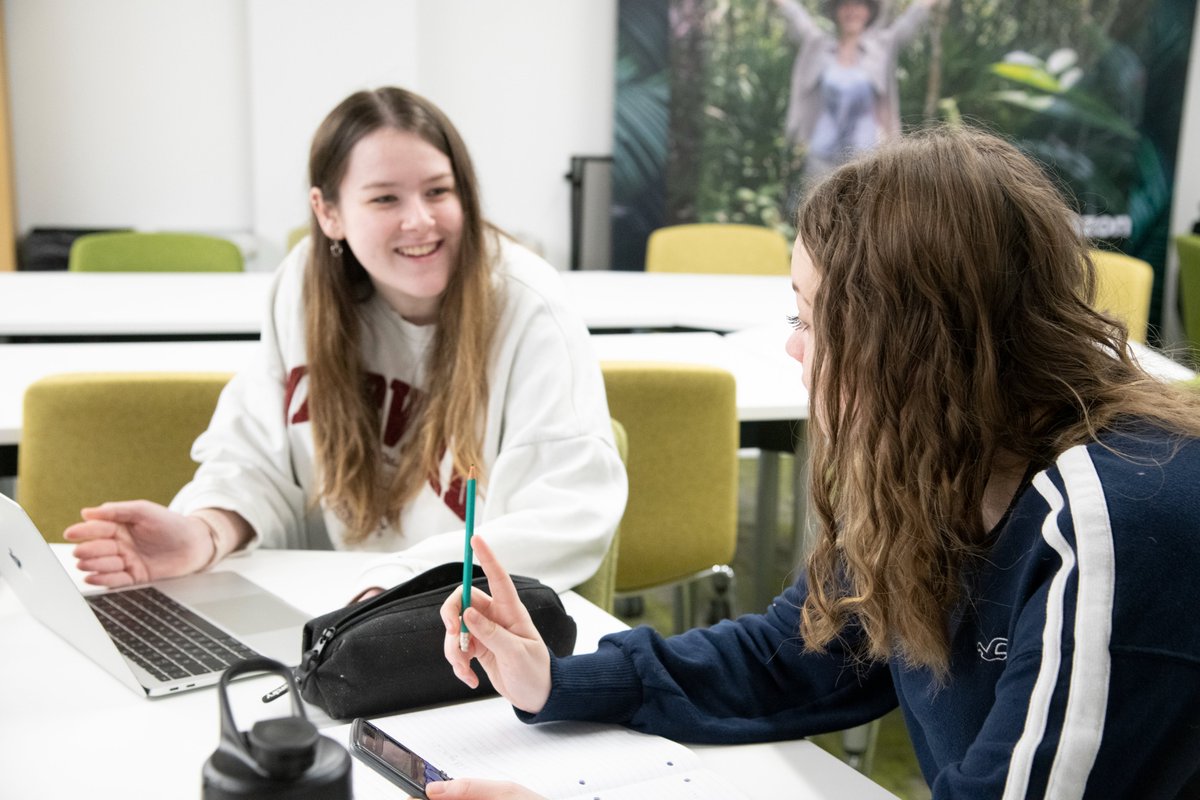 LeicesterGeog's tweet photo. Geography and Environmental Science open day dates coming up for this year:
📅Saturday 9 September 2023
📅Saturday 7 October 2023
📅Saturday 11 November 2023
Book now by visiting 👉 https://t.co/uL3XTN6yGt
@geologyLeics #ChangeIsHere #Leicester #GeographyOpenDay #UniOpenDay https://t.co/VU8UaAXQQH
