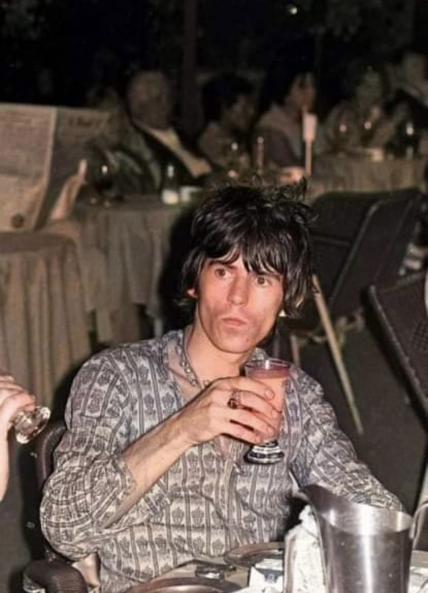 denajag's tweet image. TBT @officialKeef #Keefer #Coolest 🎸❤️🎸🎼🎼🎼 @RollingStones
