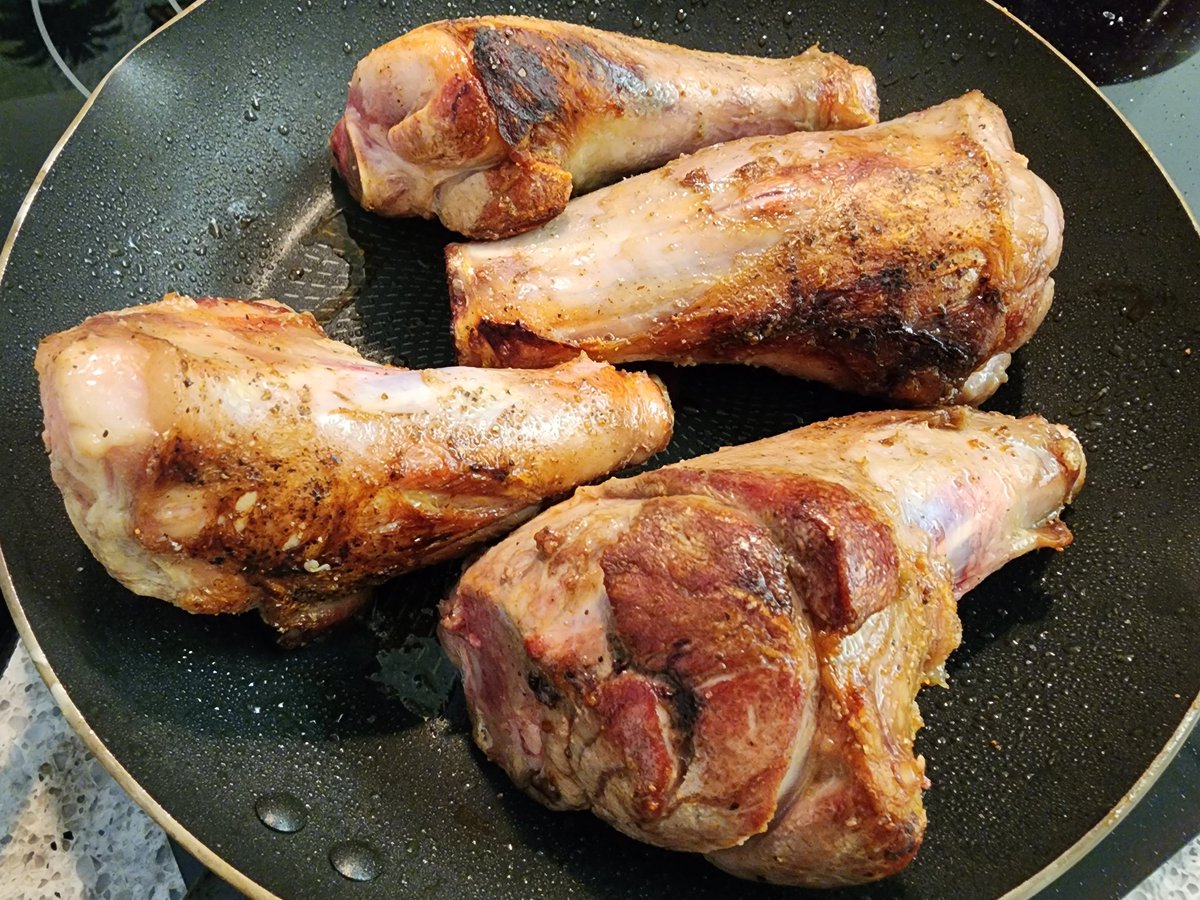 Seared #lamb shank to #braise at 325 for two hours. Come back later to see what we make! #sunraisedfoods #solarsheep #doyoucarewhereyourmeatisfrom #youshould #pastureraised #Americanlamb #buyourlamb
