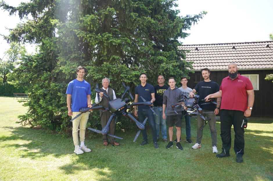 RIEGL's tweet image. The #RIEGL #UAV development fleet has been expanded by additional multicopter platforms from the Dutch manufacturer @acecoretech. A NOA and a ZOE (X8), have been reinforcing the #RIEGL #UAV fleet in Horn, Austria.

Read the full article: loom.ly/gi179DQ