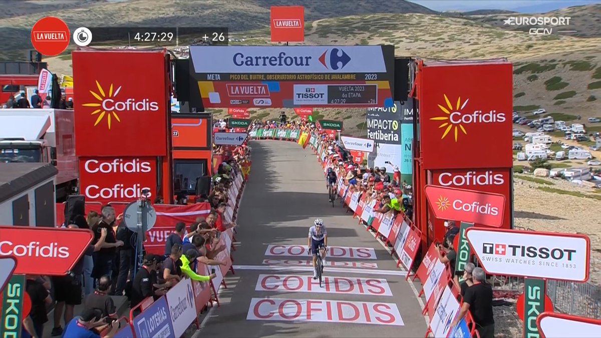 LeGruppetto's tweet photo. LENNY MARTINEZ NOUVEAU LEADER DU TOUR D'ESPAGNE ! A seulement 20 ans et pour son premier Grand Tour, le Français de la Groupama-FDJ termine 2e de cette 6e étape de la #LaVuelta23 mais récupère surtout la tunique rouge. Romain Bardet est 3e du jour. https://t.co/t1MLWDfLYE